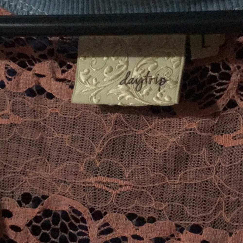 DAYTRIP blouse - Picture 2 of 3
